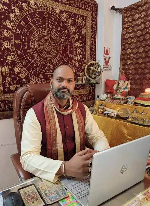Shivdham Astrologer – Best Vedic Astrologer in Surat with 15+ years of experience